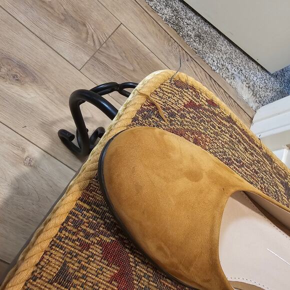 NWOT ECCO Shape 35 Mod Block Suede Pumps  Size 8 - Picture 8 of 8